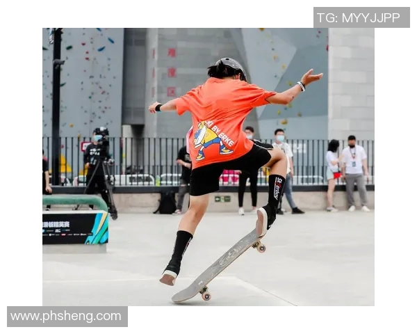 重庆滑板队在世界滑板锦标赛中以60分稳居积分榜首位